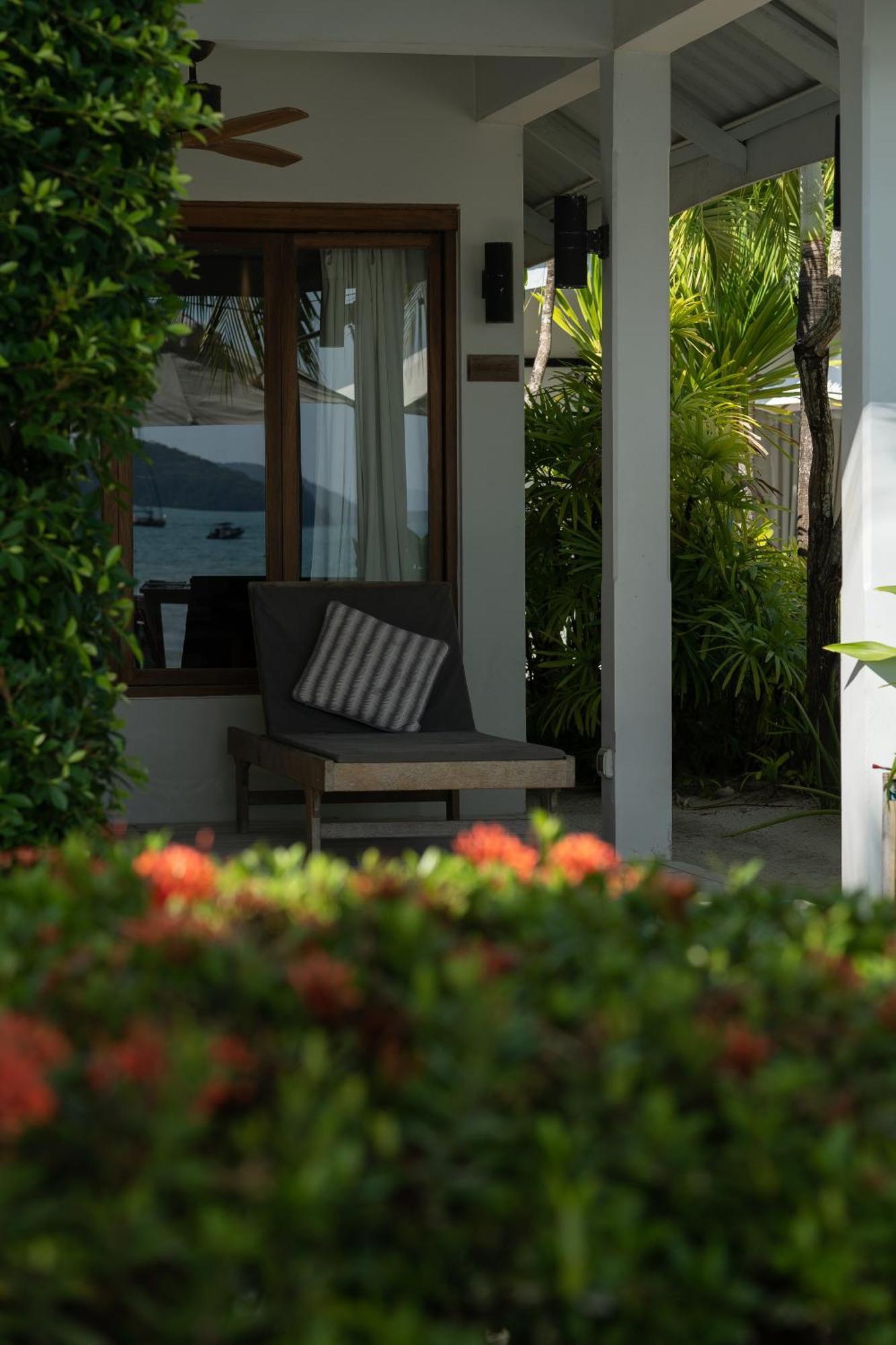 The Cove Hotell Panwa Beach Eksteriør bilde