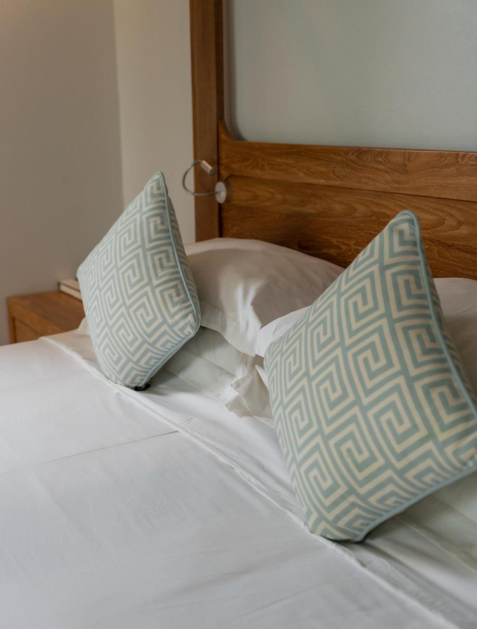 The Cove Hotell Panwa Beach Eksteriør bilde